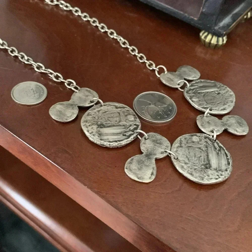 Necklace - Picture 3 of 8